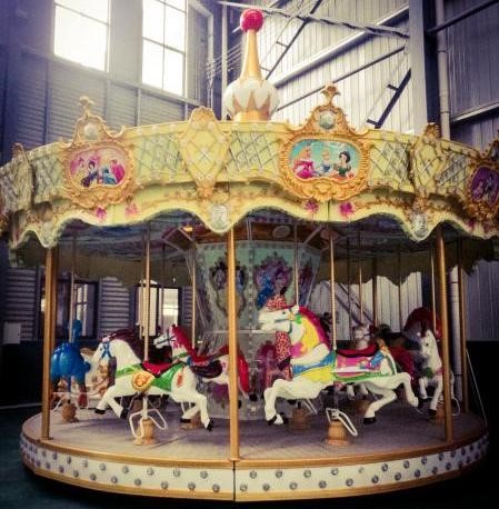 (Carousel)